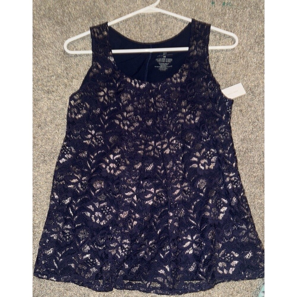 NY&Co Tank Top Sz Flowy Navy Blue Lace Silver Overlay Front Pleat Women Med